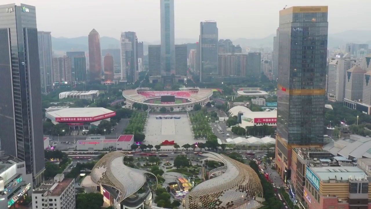 航拍广州城市建筑风光广州塔夜景视频素材