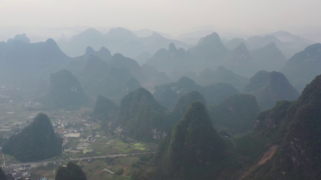 航拍桂林阳朔遇龙河视频素材