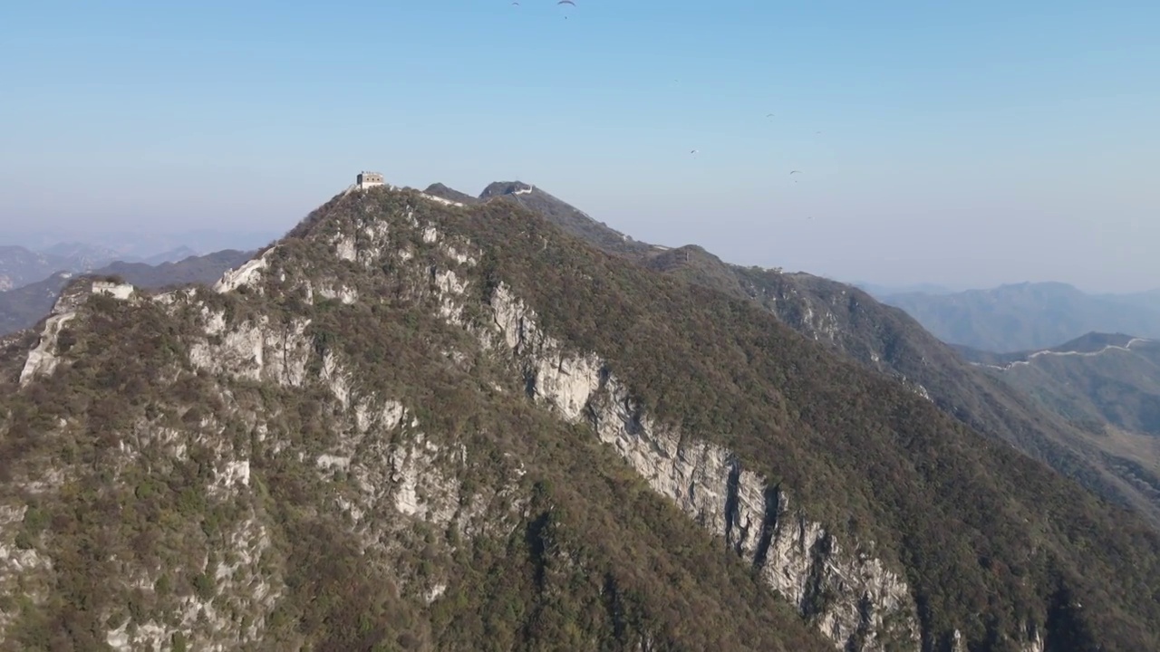 航拍北京慕田峪长城之箭扣段视频素材