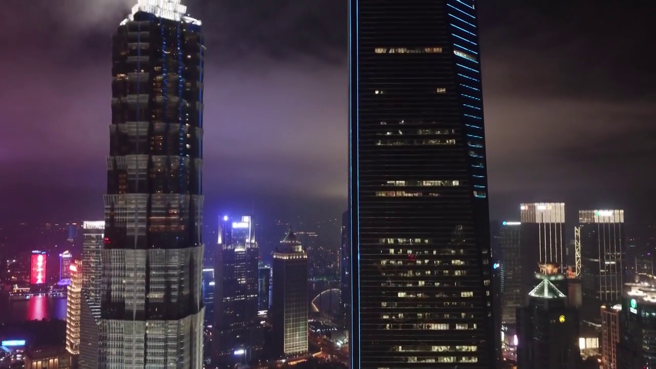 上海陆家嘴夜景平流雾视频素材