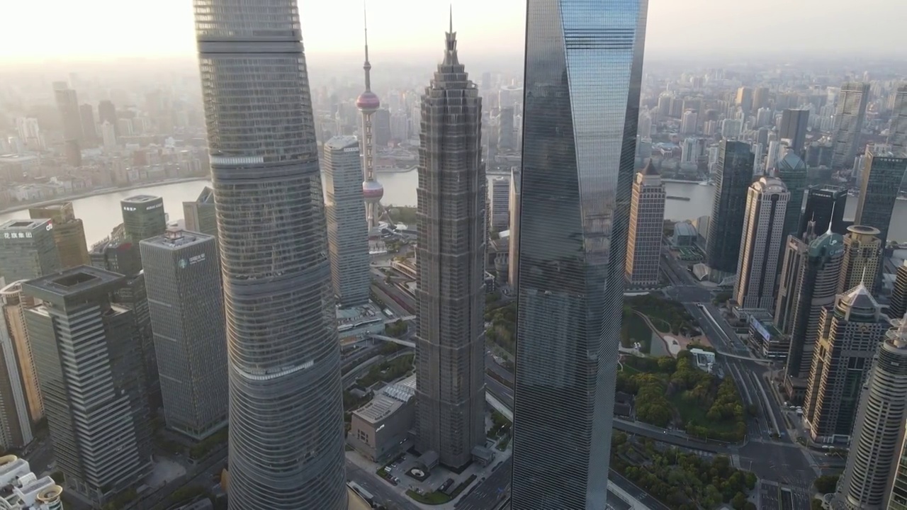 航拍上海城市建筑风光防疫空城视频素材