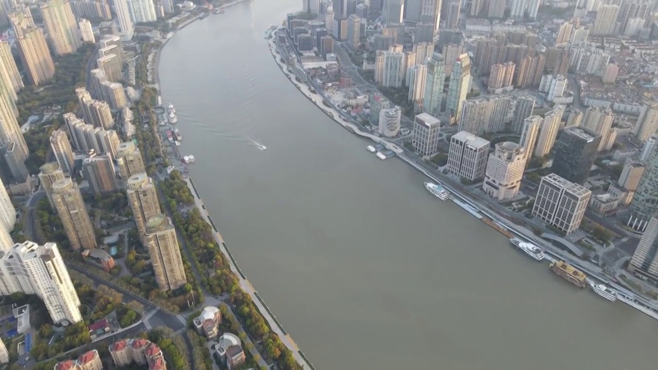 航拍上海城市建筑风光防疫空城视频素材