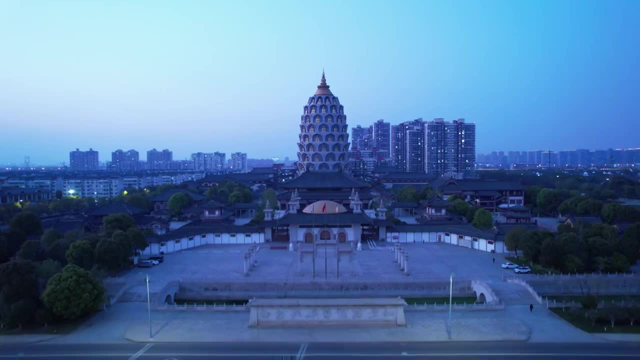 常州淹城宝林禅寺-夜景航拍视频素材