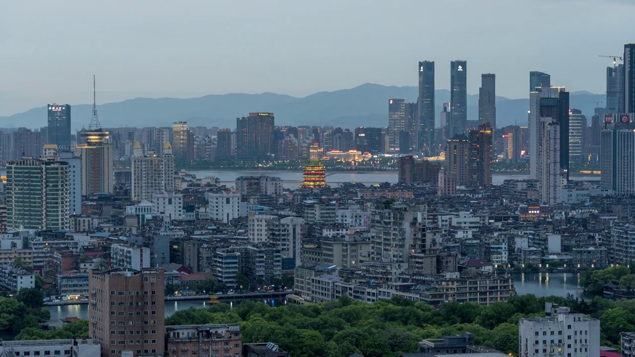 南昌日落长焦老城区一江两岸地标视频下载