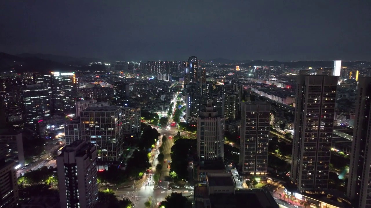 4K正版-航拍深圳龙翔大道夜景晚高峰车流视频素材