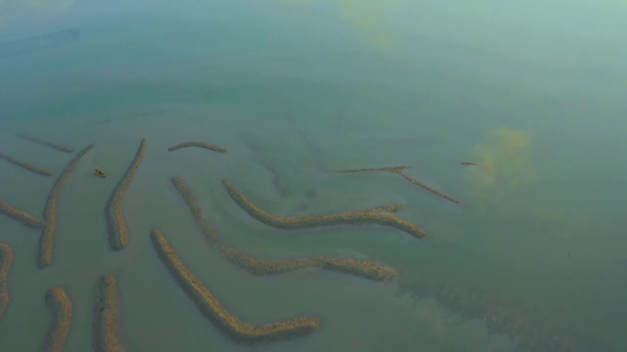 航拍福建霞浦海上渔船渔网视频素材