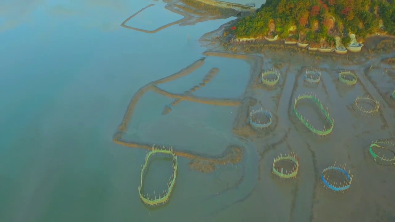 航拍福建霞浦南湾海面渔船视频素材