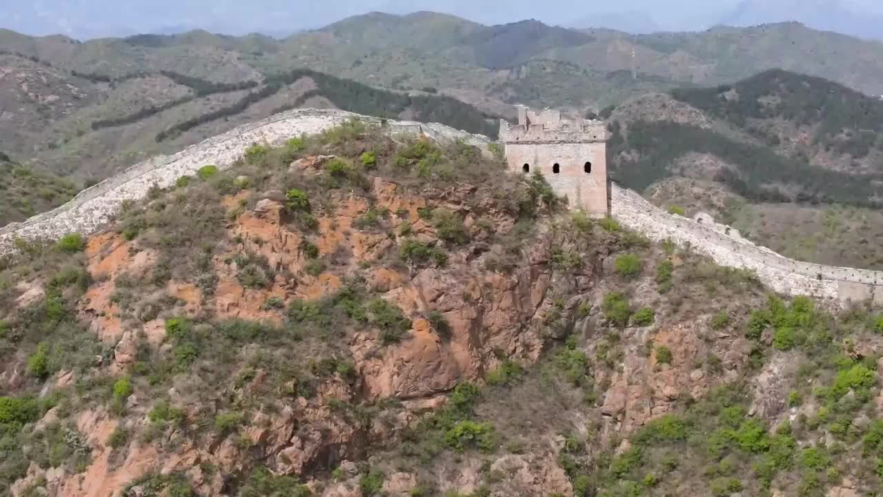 长城初夏航拍特写长城建筑风貌合集视频素材