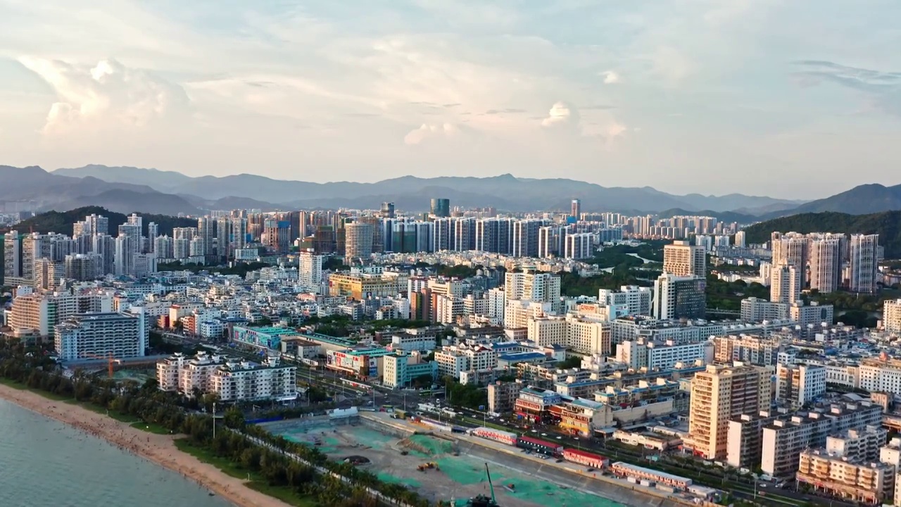 海南岛三亚市天涯区三亚湾海边黄昏风景视频素材