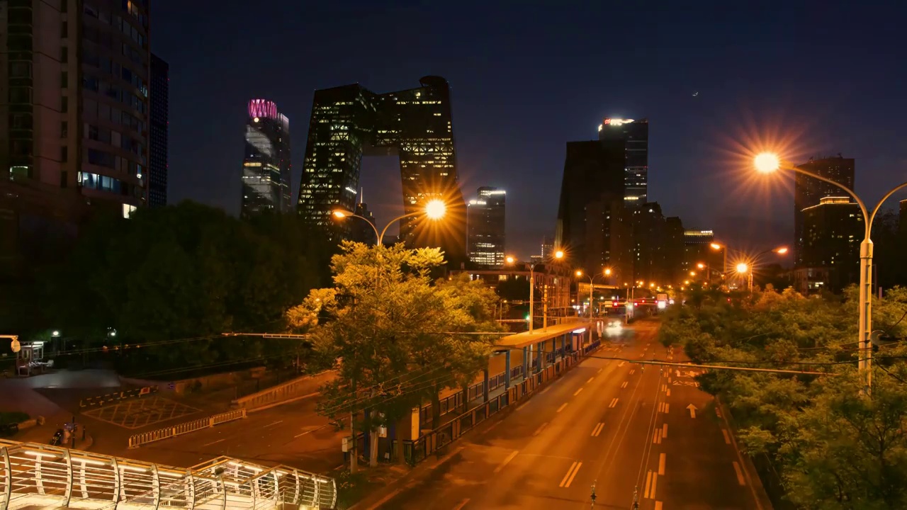 北京CBD核心区日落和夜景延时视频素材