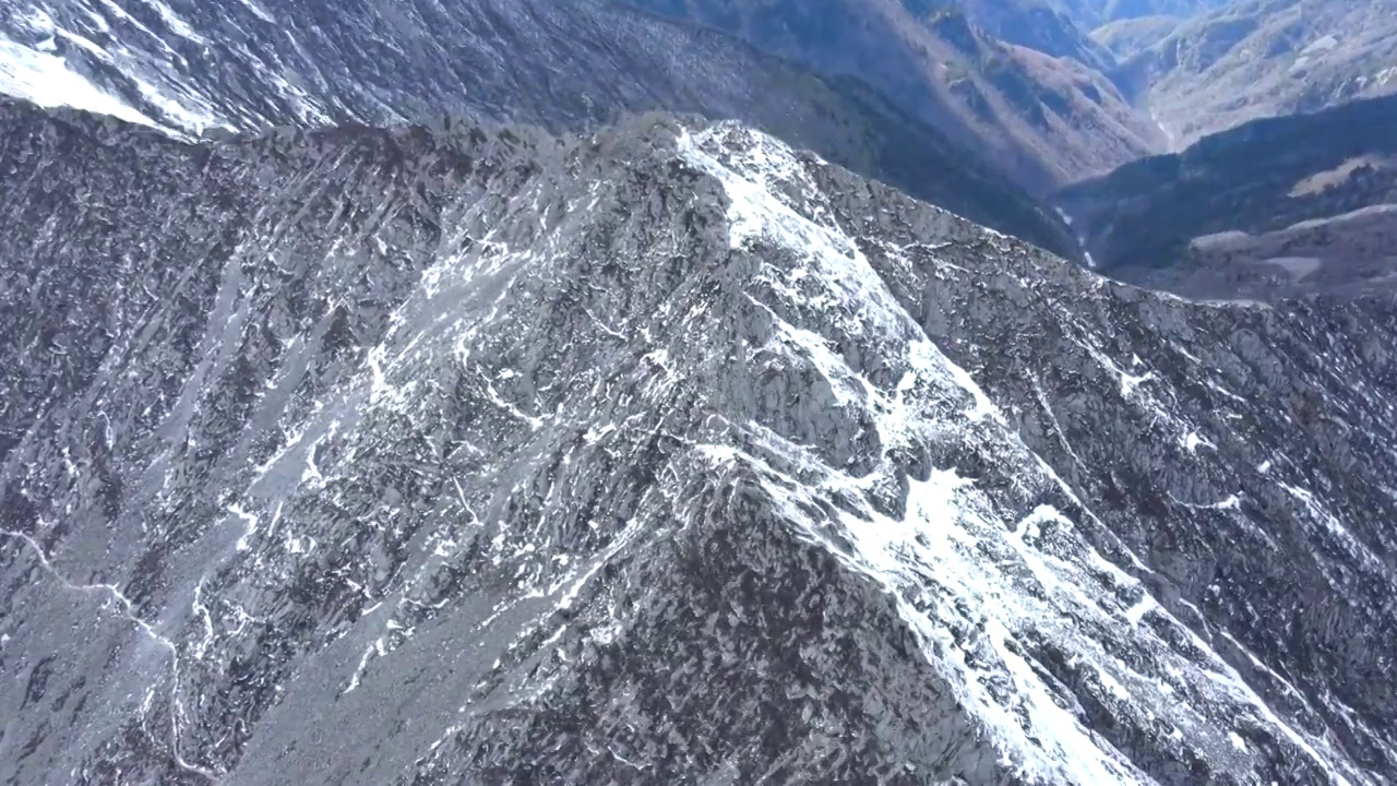 雪山山顶视频素材画面3