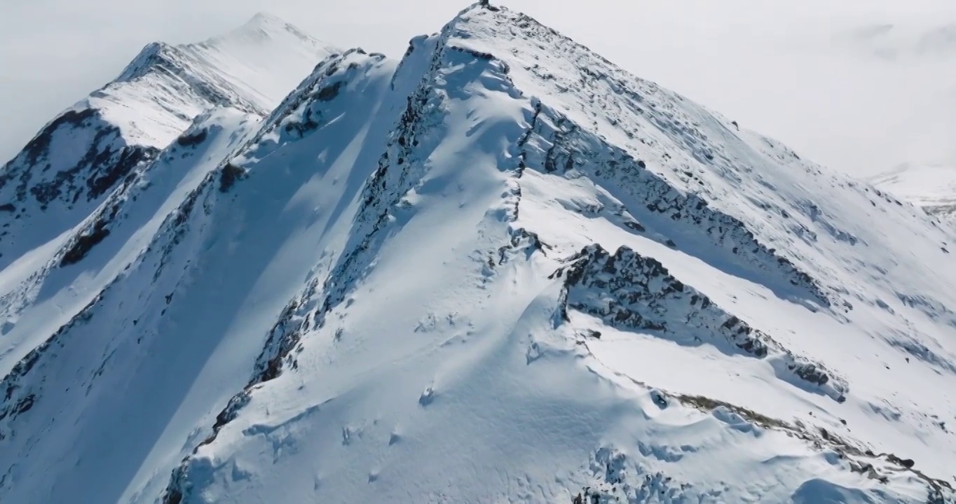 四川夹金山雪山航拍视频素材