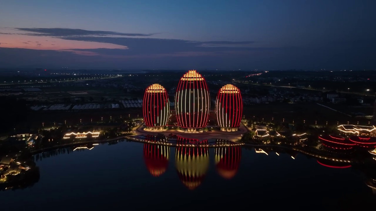 航拍赣州城市客厅酒店景观湖夜景视频素材