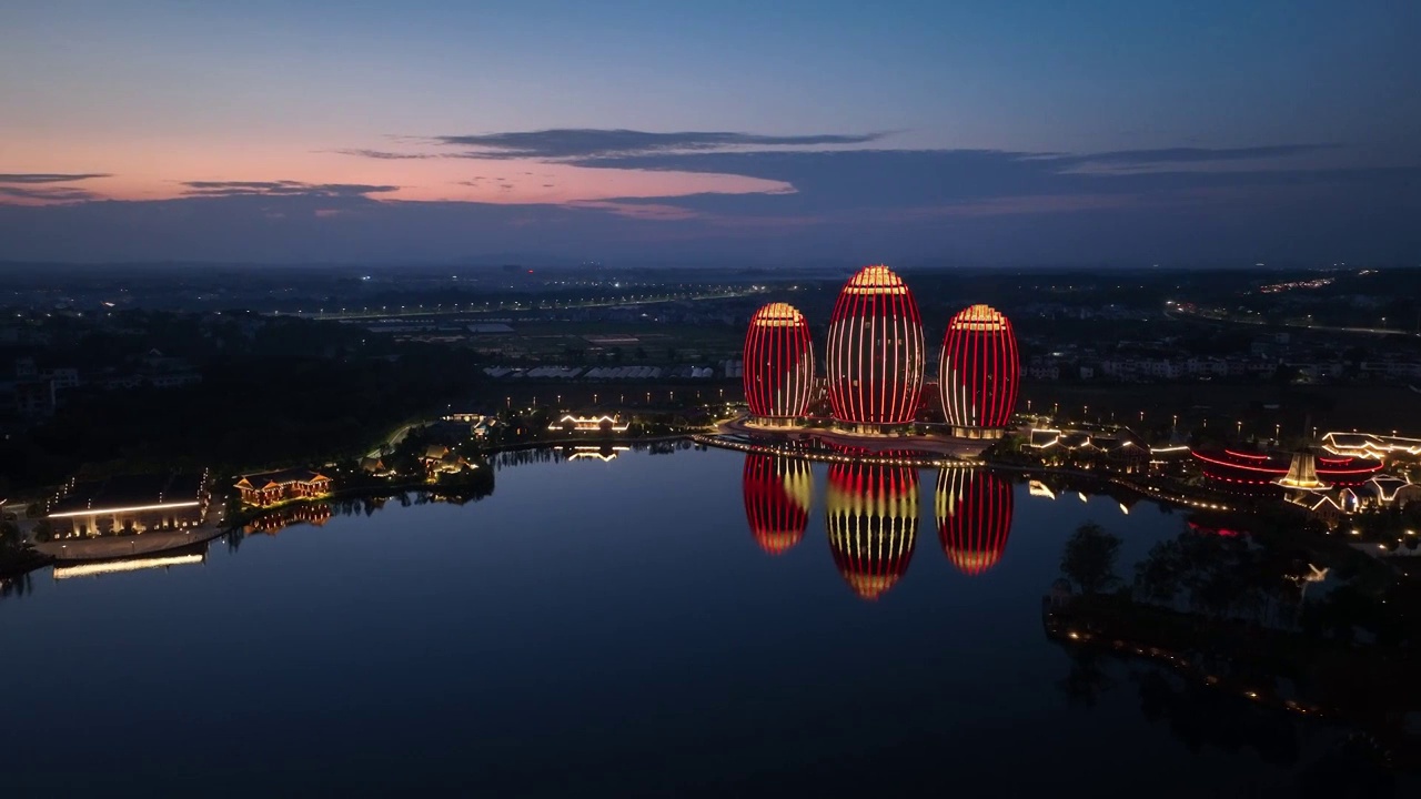 航拍赣州城市客厅酒店景观湖夜景视频素材