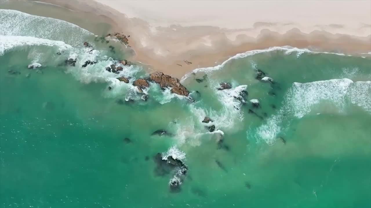 唯美梦幻深蓝海天一色海水海滩风景风光（合集）视频素材画面1