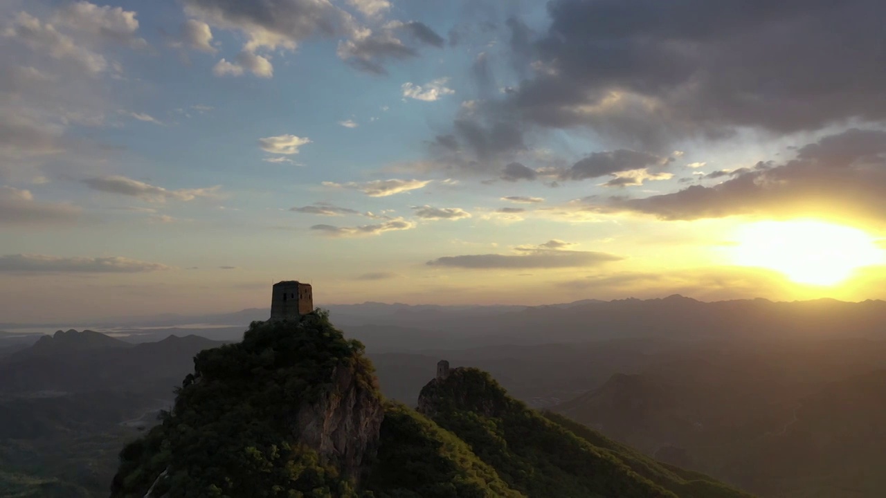 长城夕阳落日夕阳照耀风光视频素材