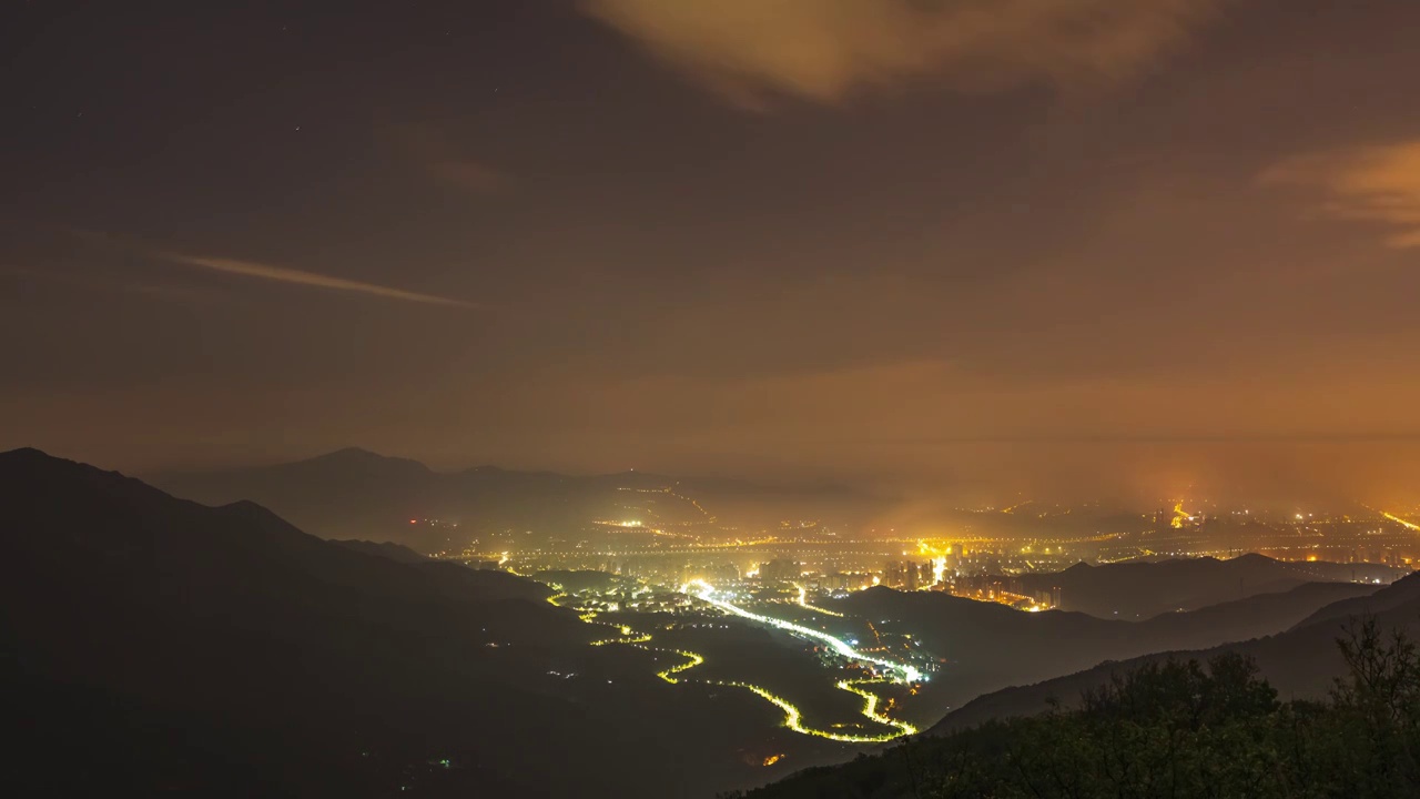 门头沟夜色云卷云舒视频素材