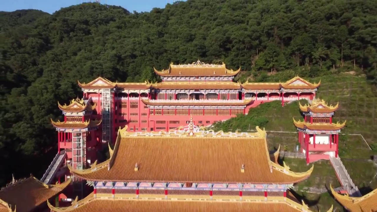 中国东莞大岭山观音寺航拍视频素材