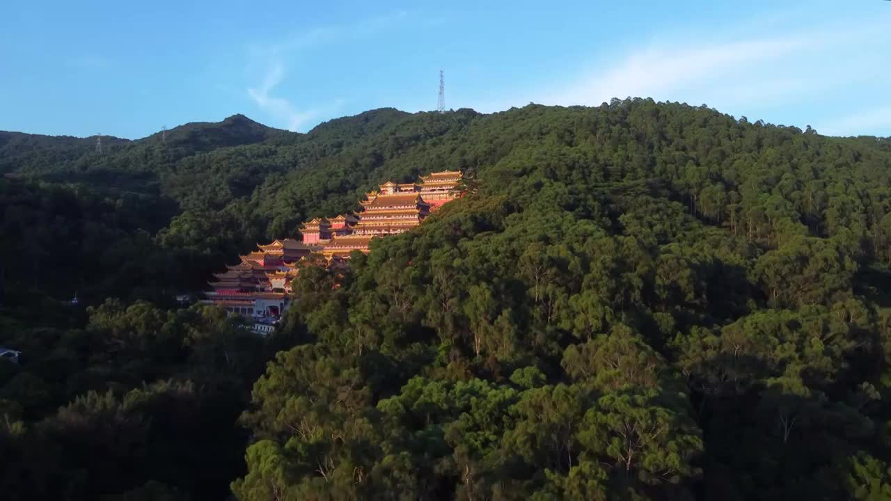 中国东莞大岭山观音寺航拍视频素材