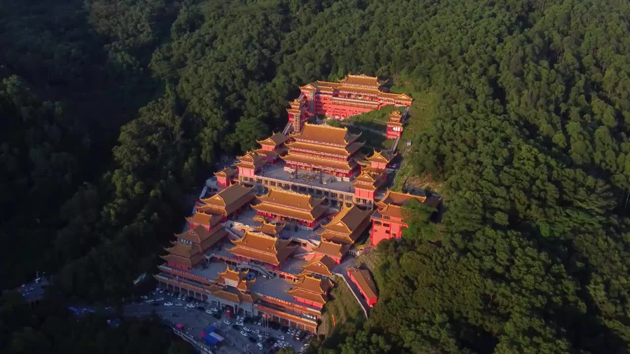 中国东莞大岭山观音寺航拍视频素材