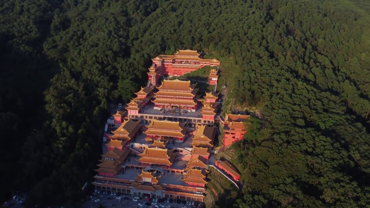 中国东莞大岭山观音寺航拍视频素材