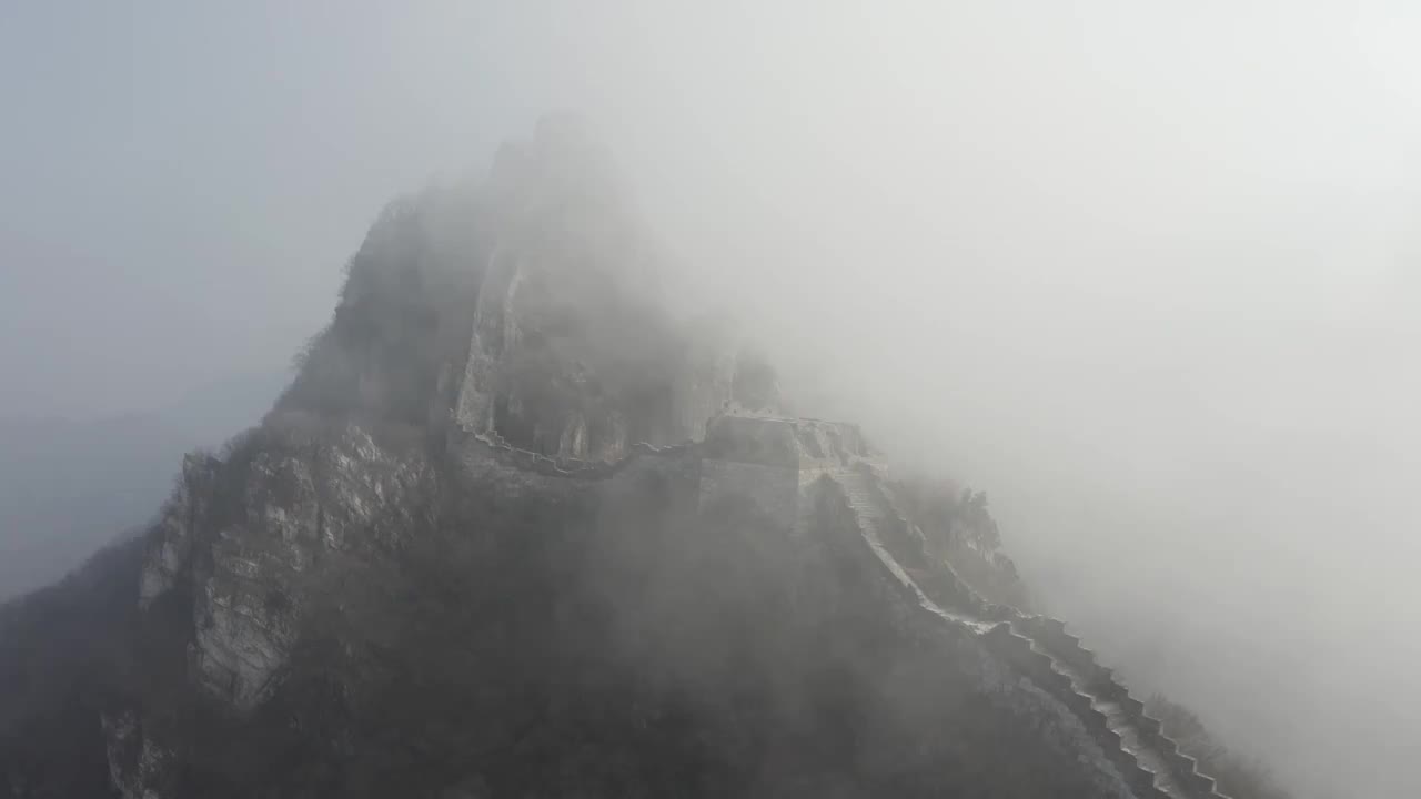 北京箭扣长城冬季雪景云海视频素材