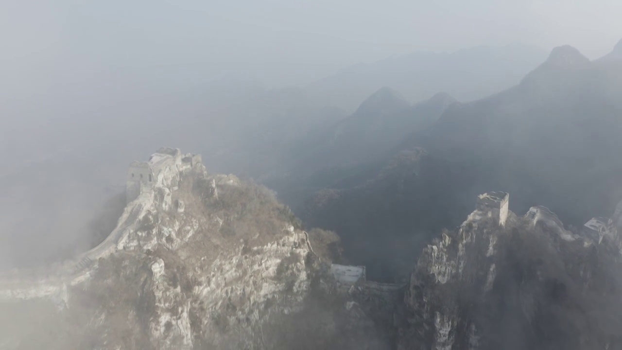 北京箭扣长城冬季雪景云海视频素材