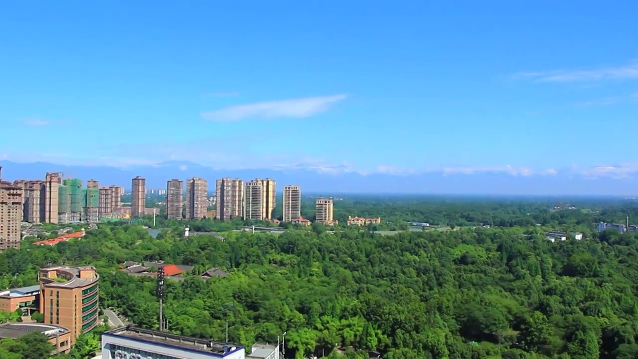 成都 雪山 远山 建筑 风光 蓝天白云视频素材