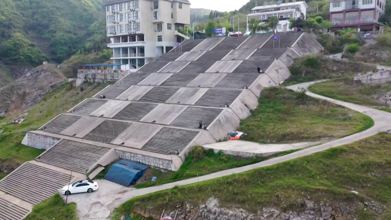 航拍贵州第一湖支嘎阿鲁湖视频素材