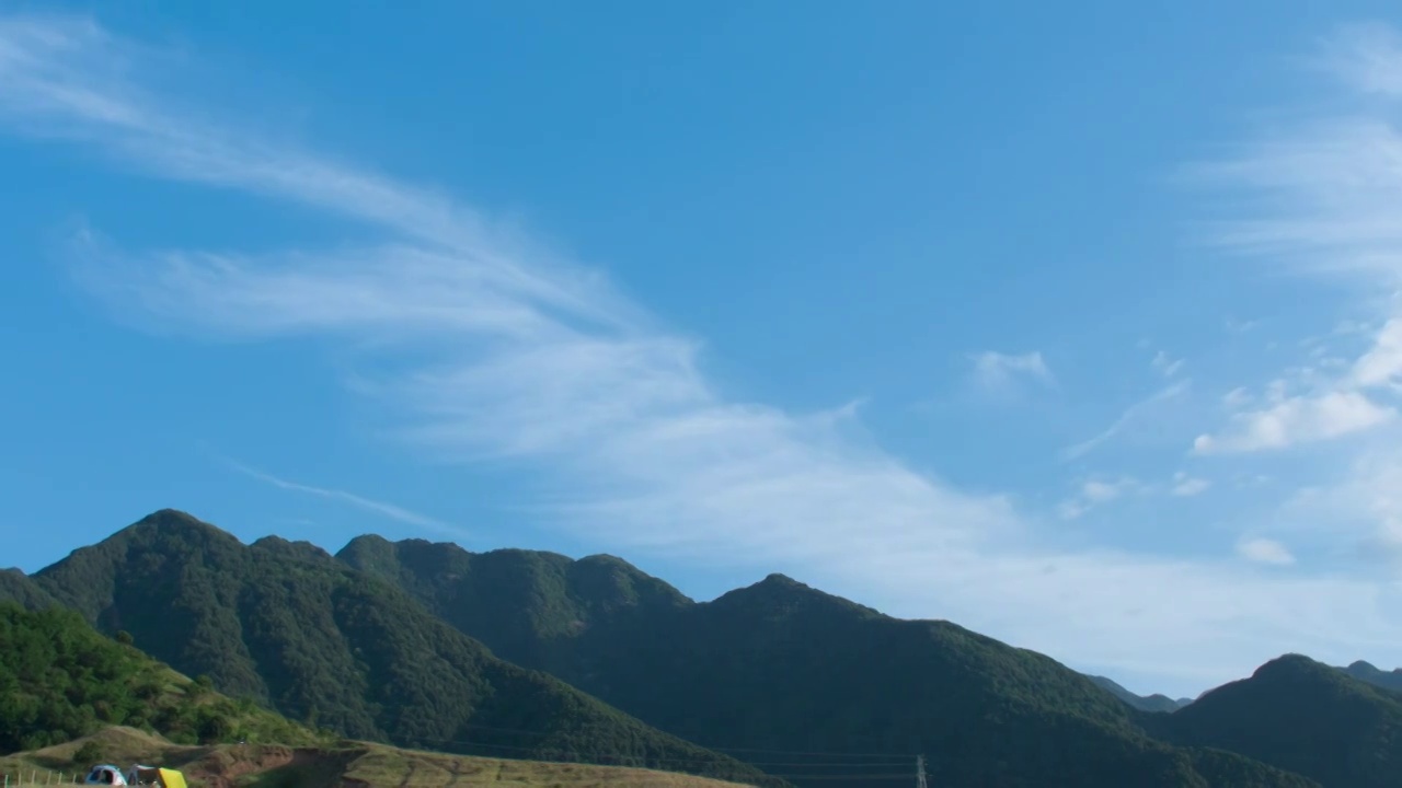 山峰蓝天白云延时视频素材