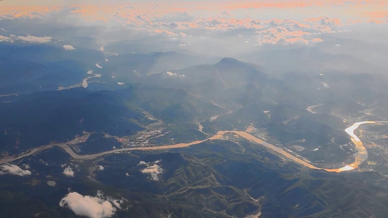 航拍福建武夷山脉河流视频素材