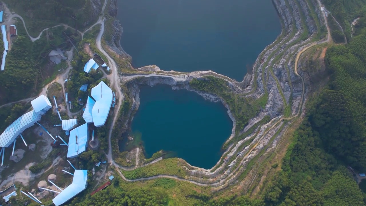 广州油麻山天坑视频素材