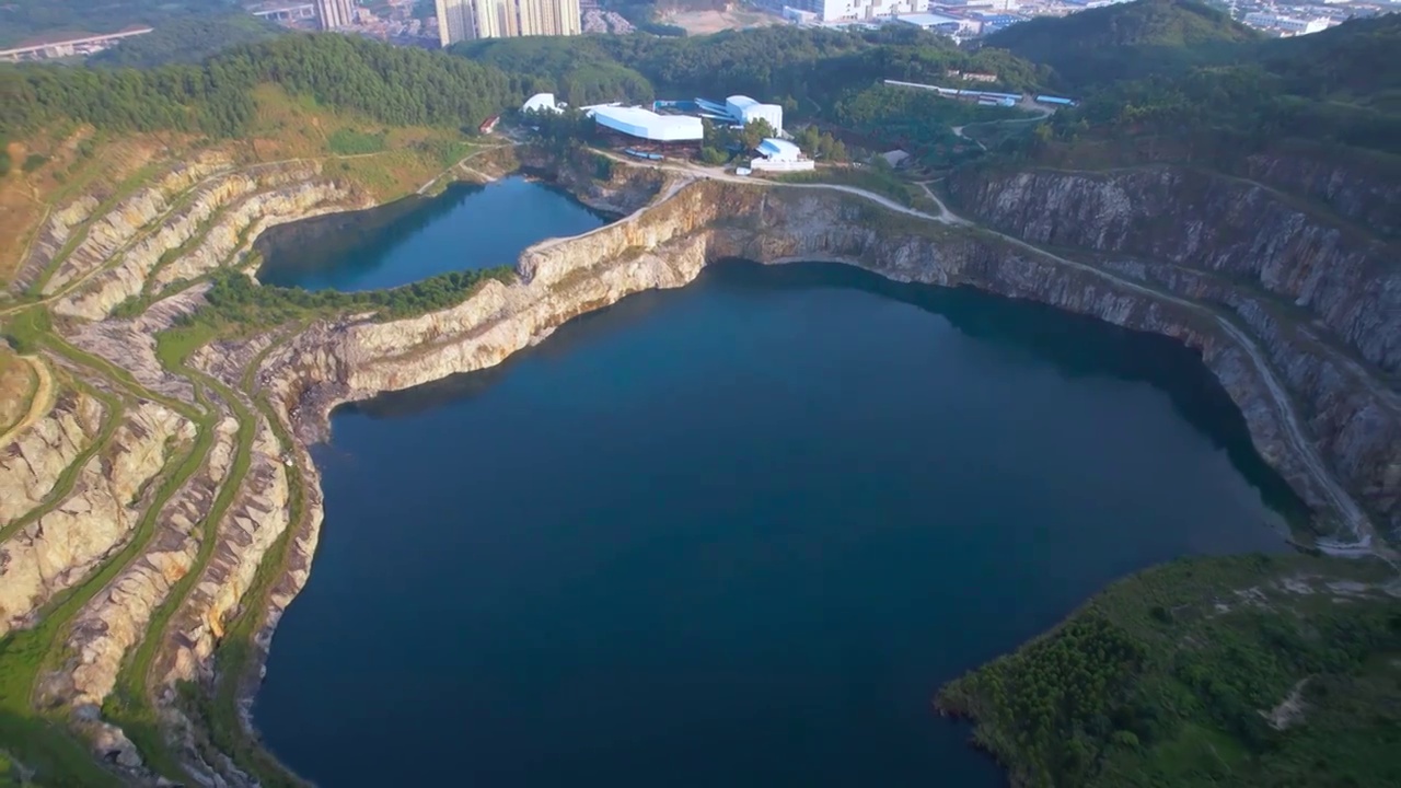 广州油麻山天坑视频素材