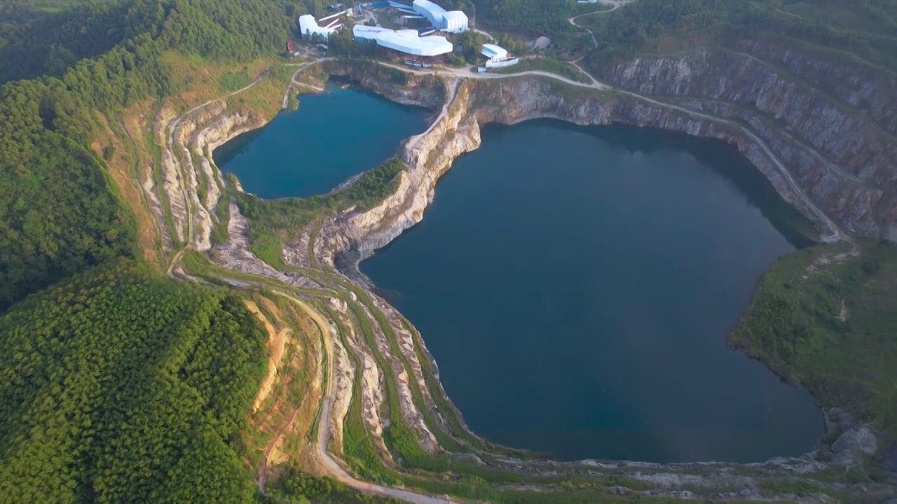 广州油麻山天坑视频素材