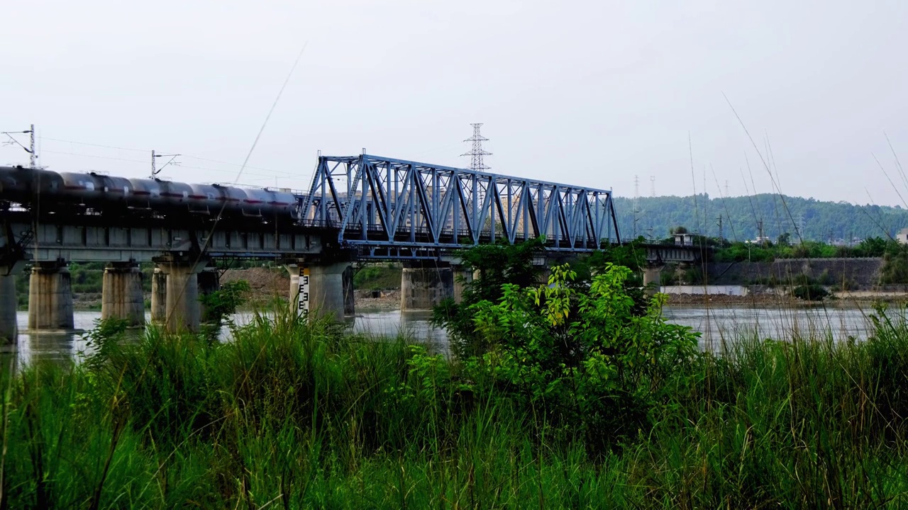 四川绵阳户外火车，交通，运输，视频素材