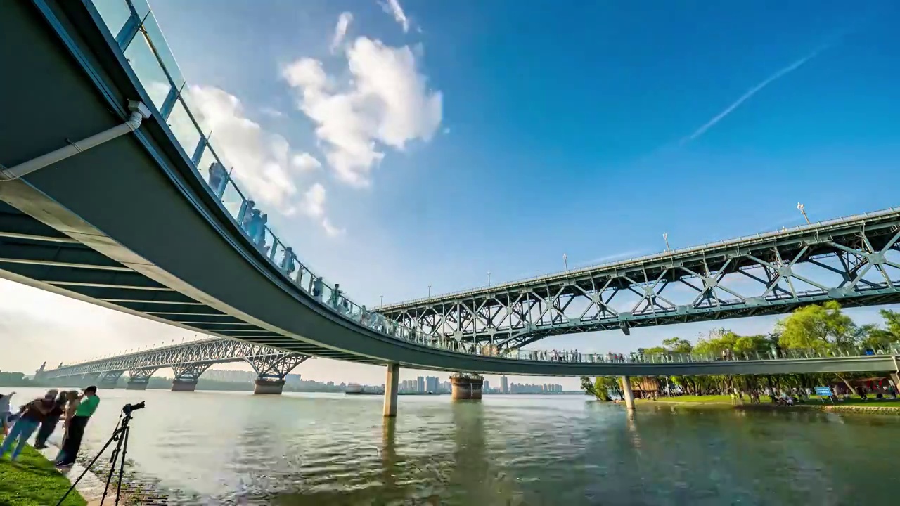 南京长江大桥&玻璃栈道视频素材