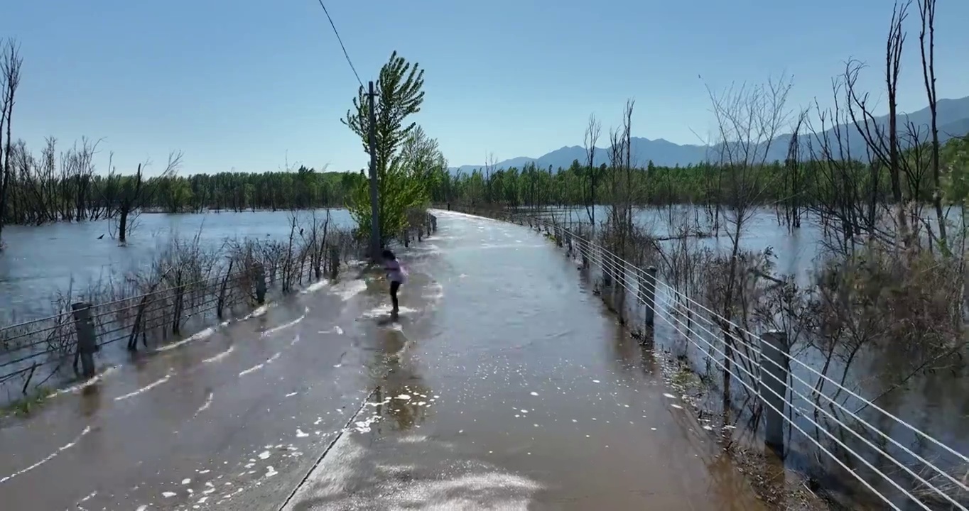 延庆延下路水上公路视频素材