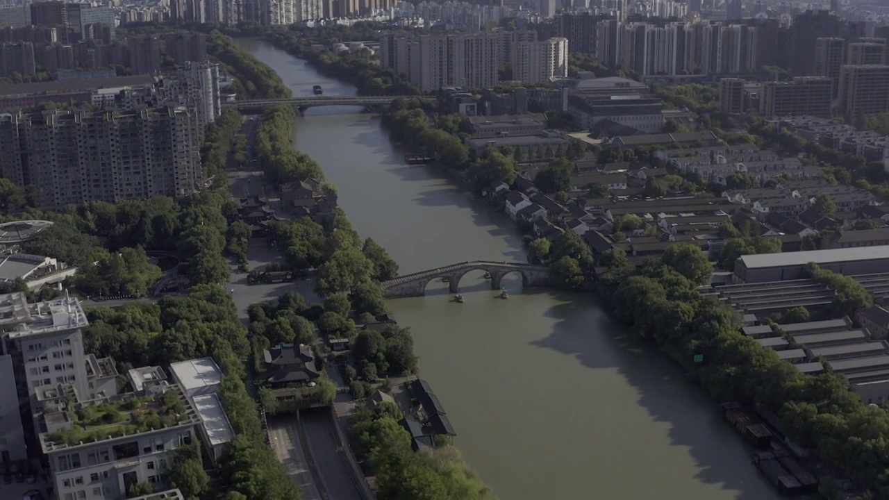 航拍杭州拱宸桥京杭大运河视频素材