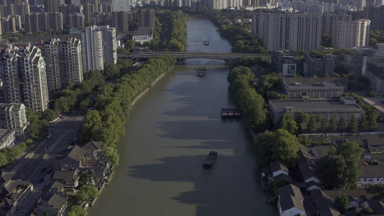 航拍杭州拱宸桥京杭大运河视频素材