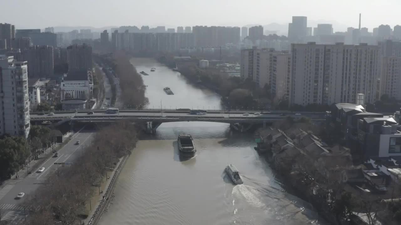 航拍杭州拱宸桥京杭大运河视频素材