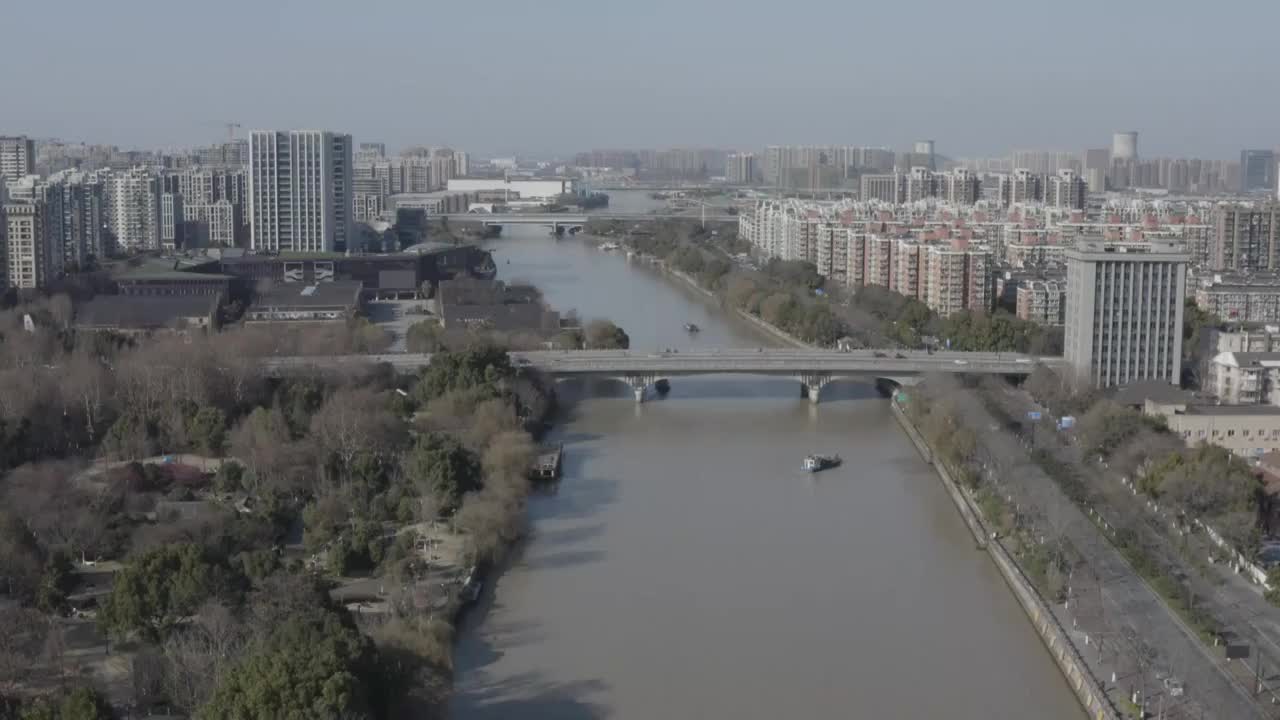 航拍杭州拱宸桥京杭大运河视频素材