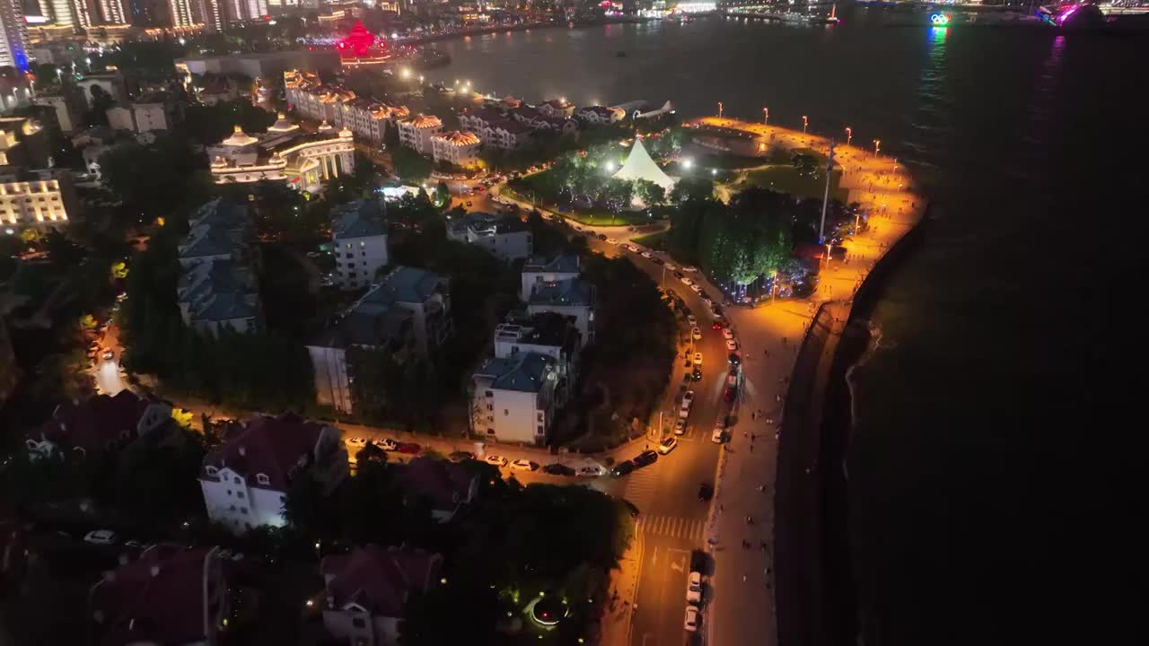 航拍山东青岛城市风光夜景灯光车流平流雾视频素材