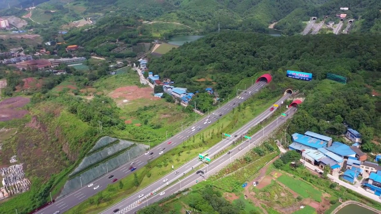 重庆九龙坡白市驿交通公路隧道视频素材