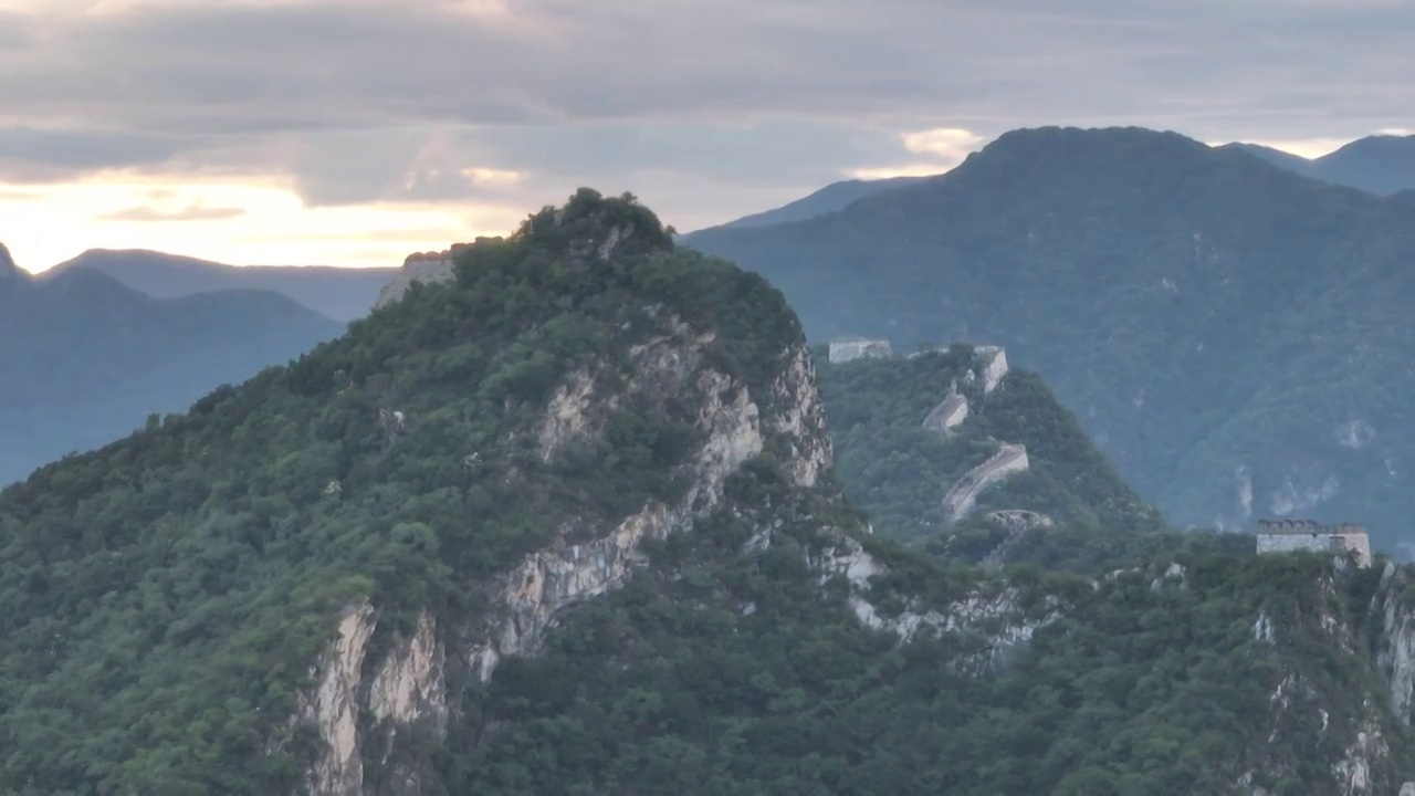 箭扣云佛岭（长焦拍摄原片）视频素材