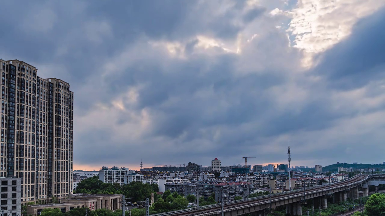 暴雨后的南京日出云海延时视频素材