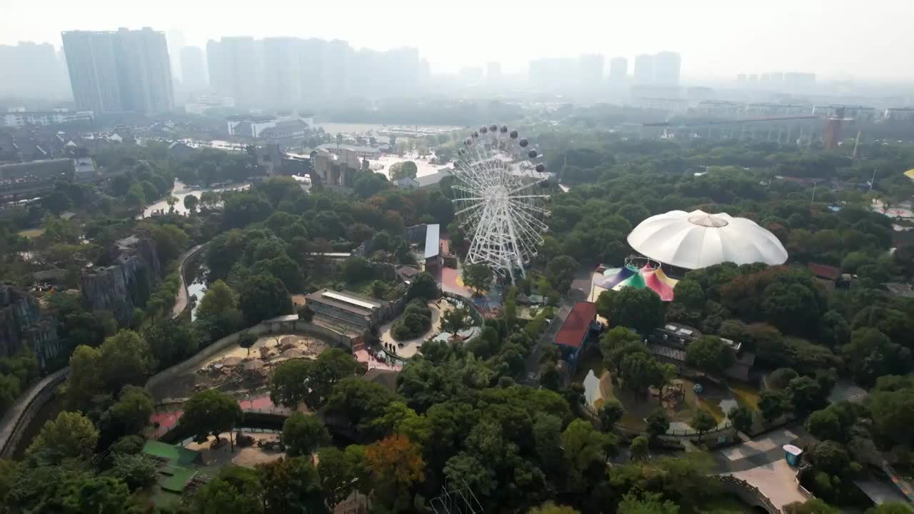 江苏省常州市春秋淹城游乐场与动物世界视频素材