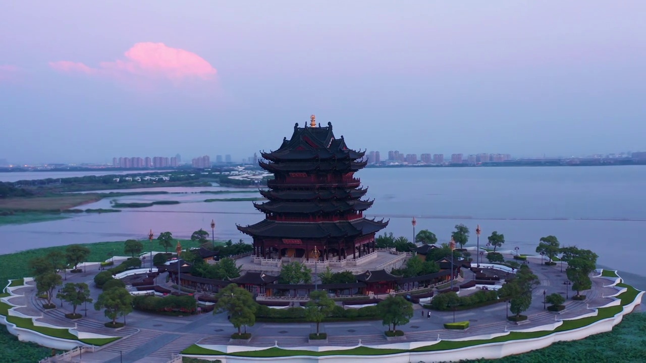 苏州园区阳澄湖重元寺风景航拍视频素材