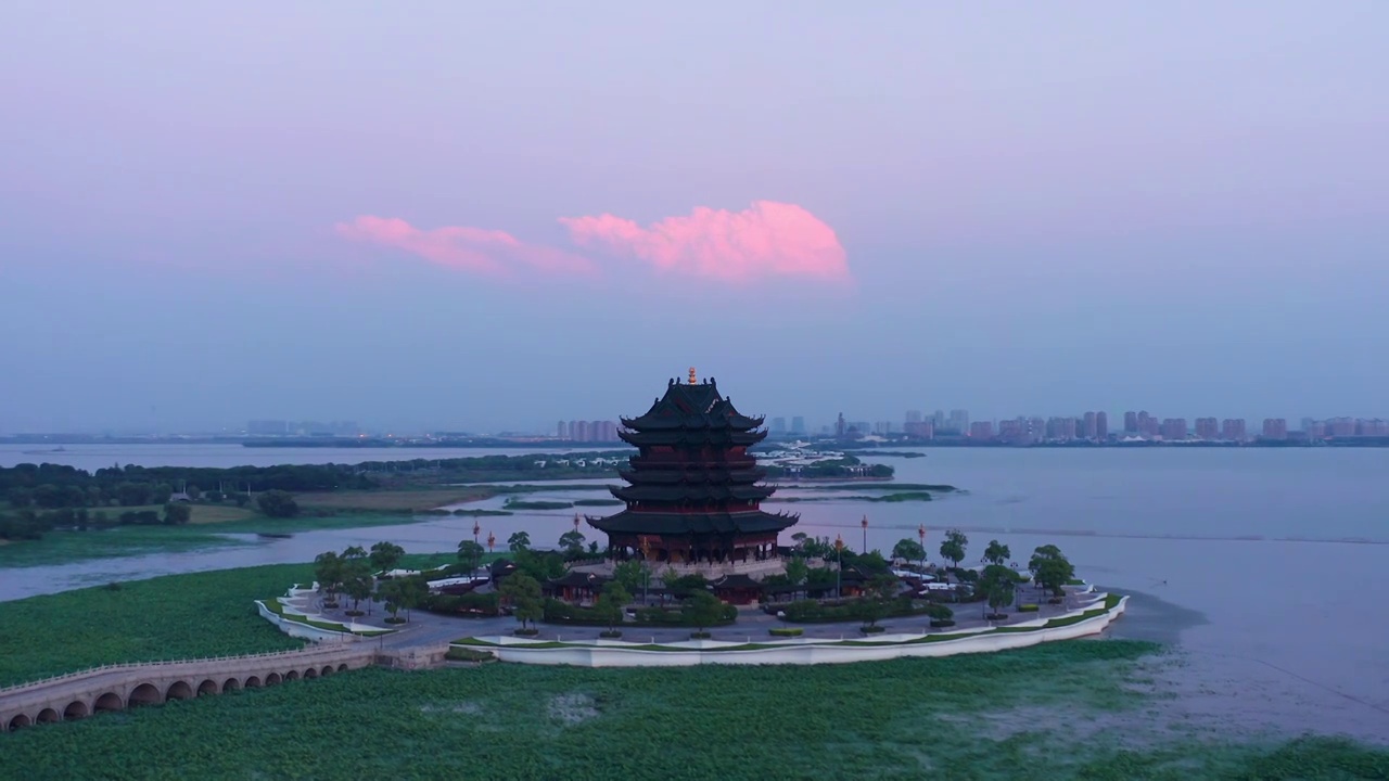 苏州园区阳澄湖重元寺风景航拍视频素材