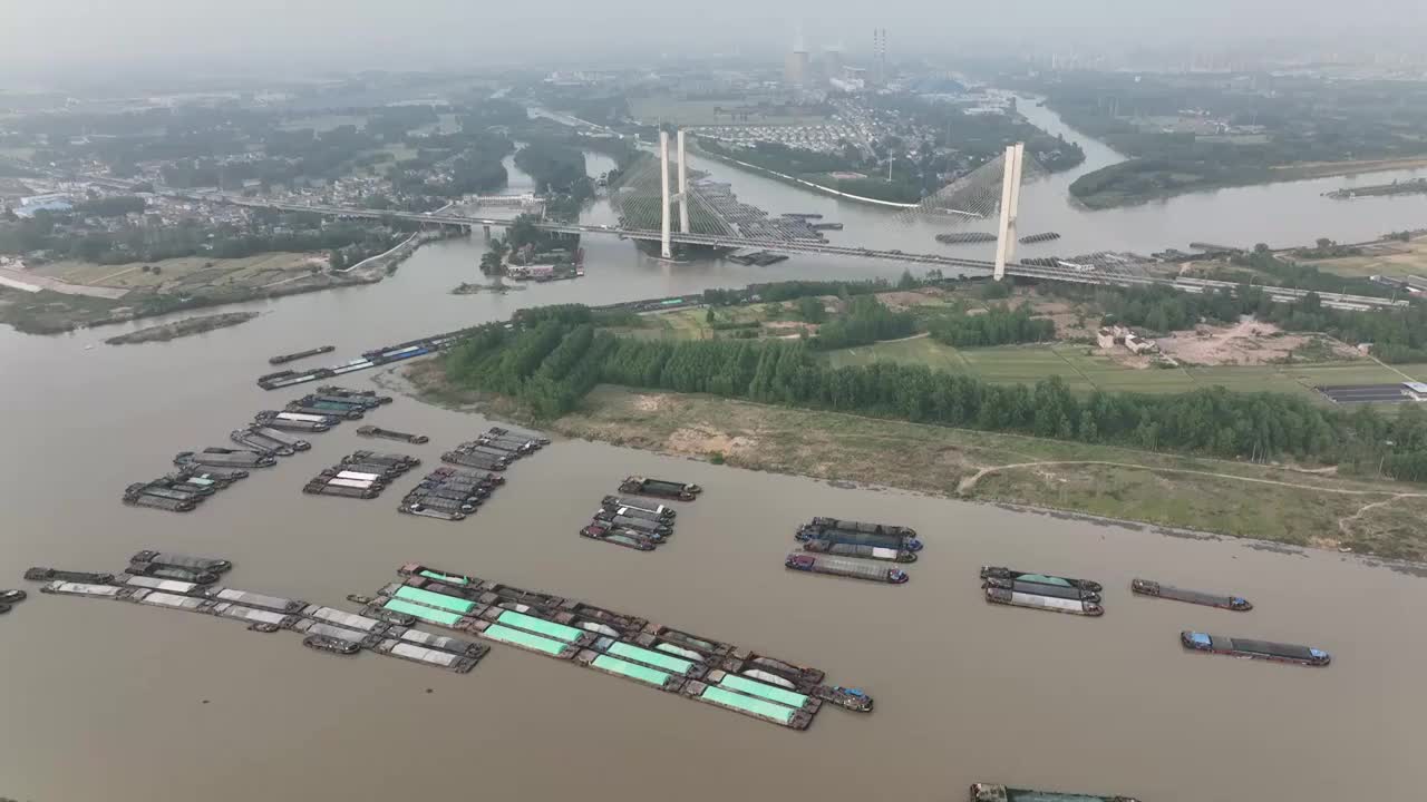 京杭大运河复工复产运输忙视频素材