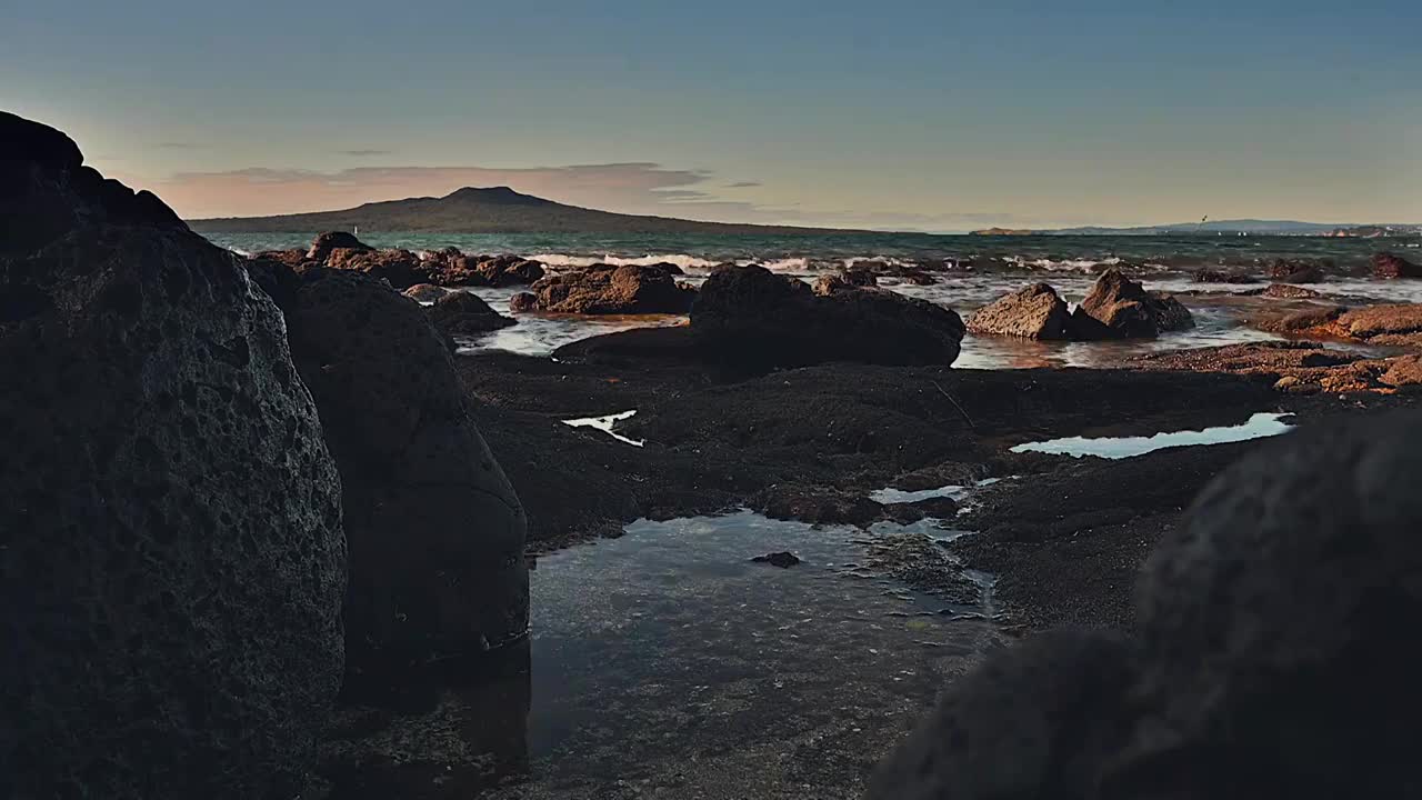 大海的浪花视频素材